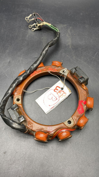 б/у Yamaha 90 генератор 688-85510-11-00 б/у Yamaha 90 генератор 688-85510-11-00