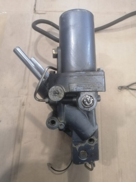 б/у Yamaha 90 гидравлика 6H1-43800-11-EJ