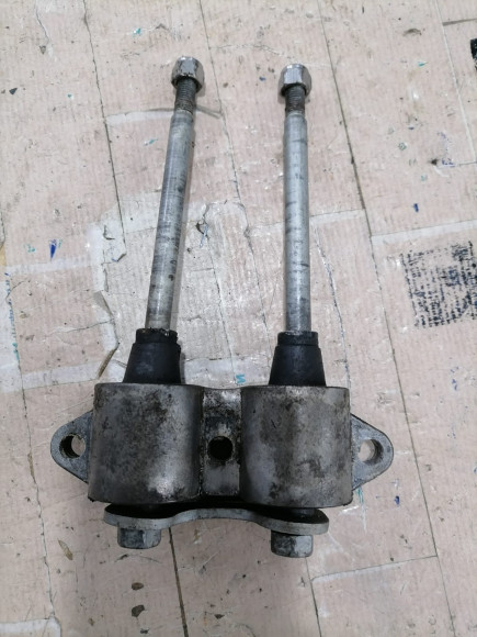 б/у Yamaha F40-60 демпфер 69W-44555-00-00