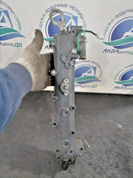 б/у Suzuki DF60-70 коллектор выпускной 14110-99E11-000 б/у Suzuki DF60-70 коллектор выпускной 14110-99E11-000