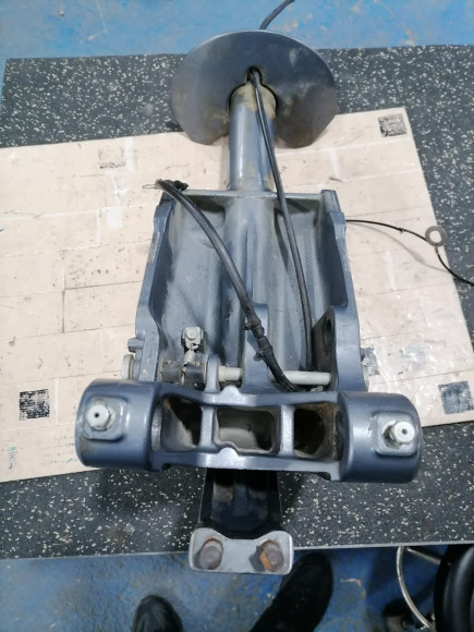 б/у Yamaha F40-60 поворотный кронштейн в сборе 69W-42510-01-8D,6C5-43311-01-8D
