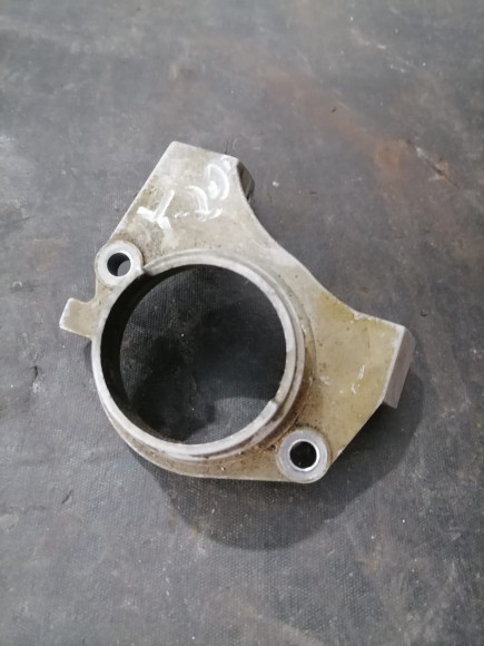 б/у Yamaha 200 крепление стартера 6R3-81822-00-94