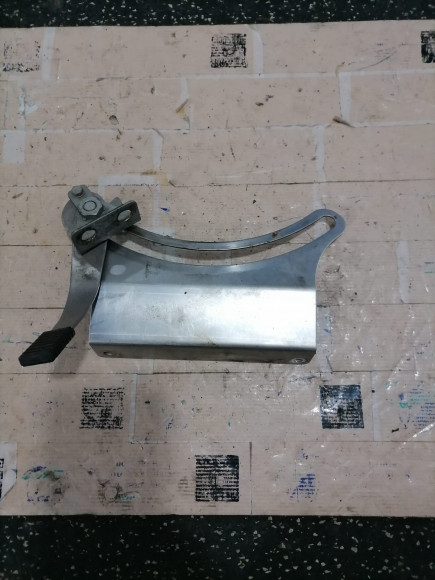 б/у Yamaha F50-60 механизм рулевого управления 6C5-42508-01-00 б/у Yamaha F50-60 механизм рулевого управления 6C5-42508-01-00