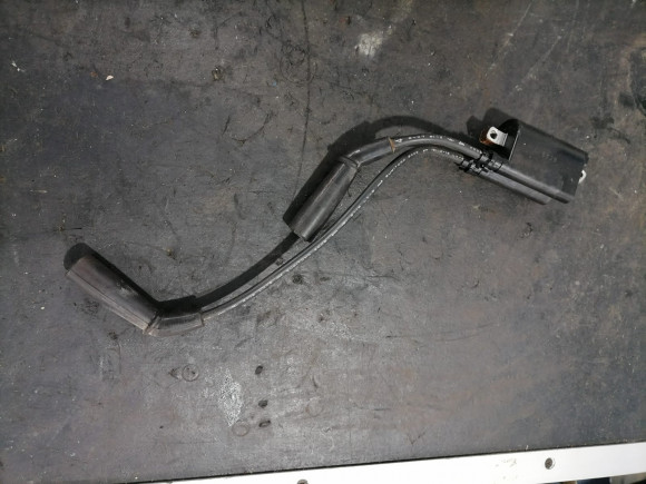 б/у Suzuki DF60-70 высоковольтная катушка 33410-99E00-000,33740-99E00-000,33710-99E00-000 б/у Suzuki DF60-70 высоковольтная катушка 33410-99E00-000,33740-99E00-000,33710-99E00-000