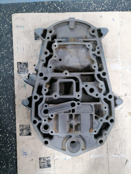 б/у Yamaha F20-25 проставка 67C-41137-13-CA б/у Yamaha F20-25 проставка 67C-41137-13-CA