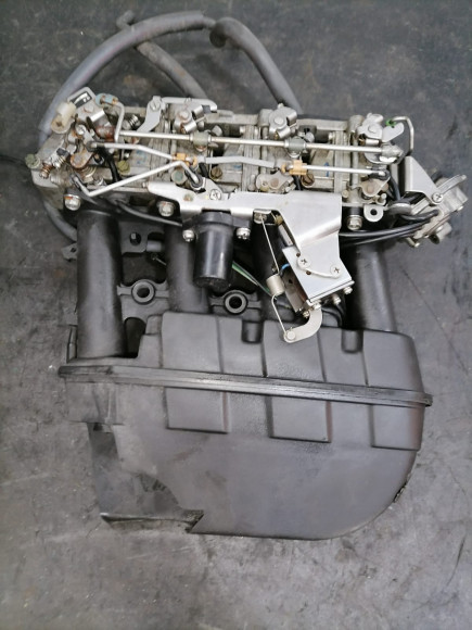 б/у Yamaha F50A карбюратор в сборе 64J-14901-01-00, 64J-14902-01-00, 64J-14903-01-00 б/у Yamaha F50A карбюратор в сборе 64J-14901-01-00, 64J-14902-01-00, 64J-14903-01-00