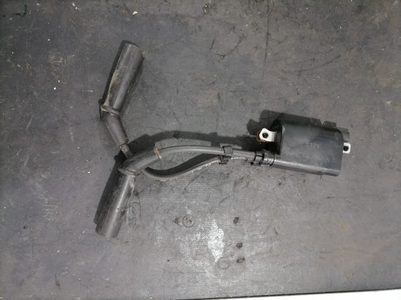 б/у Suzuki DF60-70 высоковольтная катушка 33420-99E00-000 б/у Suzuki DF60-70 высоковольтная катушка 33420-99E00-000