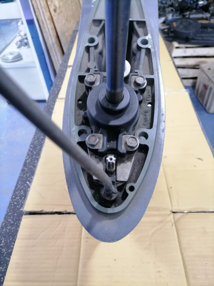 б/у Yamaha 40-50 редуктор 63D-45300-12-4D длина L б/у Yamaha 40-50 редуктор 63D-45300-12-4D длина L