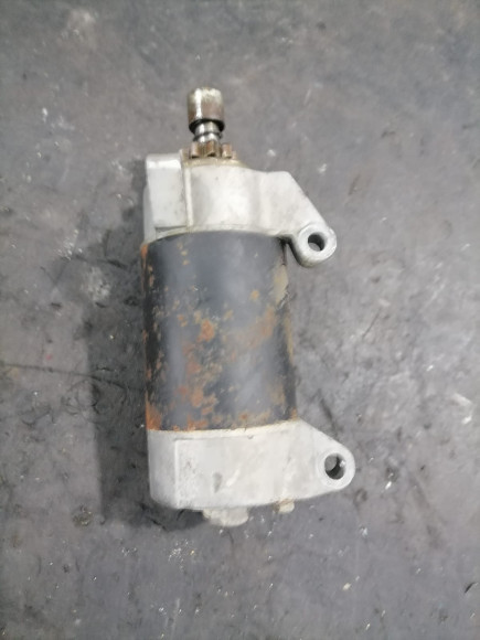 б/у Yamaha 50-70 стартер электрический 6H3-81800-11-00