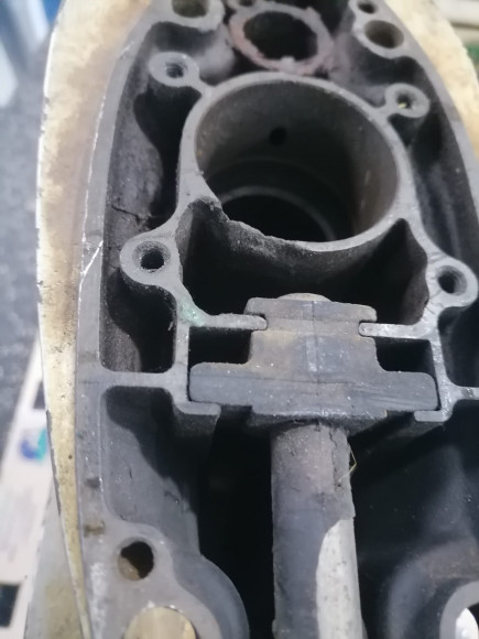 б/у Honda 25-30 корпус редуктора 41101-ZV7-010ZA