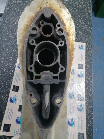 б/у Honda 25-30 корпус редуктора 41101-ZV7-010ZA