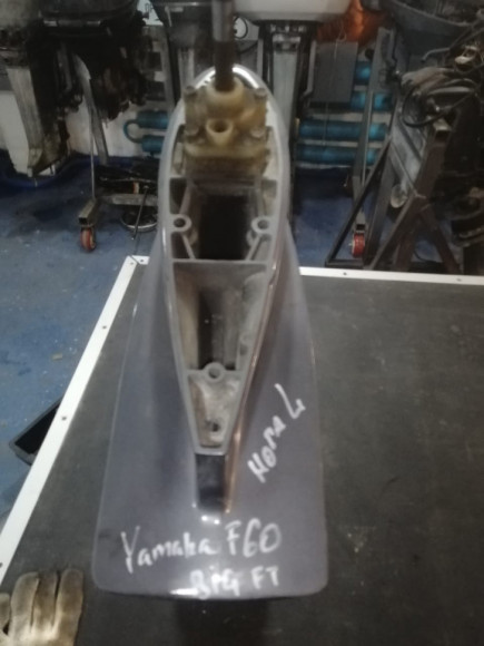 б/у Yamaha FT60 редуктор 68S-45300-32-8D длина L б/у Yamaha FT60 редуктор 68S-45300-32-8D длина L