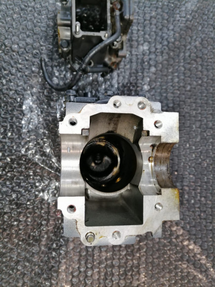б/у Yamaha 4-5 блок цилиндра 6E3-15100-02-1S