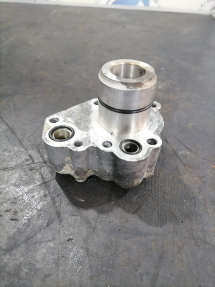 б/у Yamaha F30-40 масляный насос 62Y-13300-00-00 б/у Yamaha F30-40 масляный насос 62Y-13300-00-00