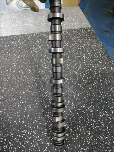 б/у Suzuki DF70 распредвал 12710-99E12-000 б/у Suzuki DF70 распредвал 12710-99E12-000