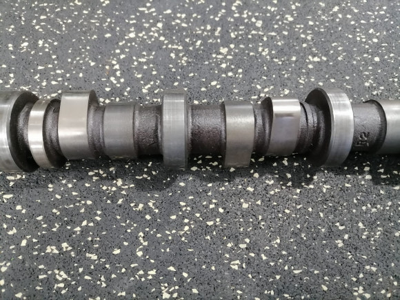 б/у Suzuki DF70 распредвал 12710-99E12-000 б/у Suzuki DF70 распредвал 12710-99E12-000