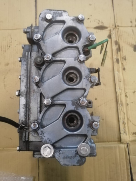 б/у Yamaha 40 блок цилиндров 6H4-15100-10-94,6H4-11111-00-94,6H4-11191-00-9M б/у Yamaha 40 блок цилиндров 6H4-15100-10-94,6H4-11111-00-94,6H4-11191-00-9M