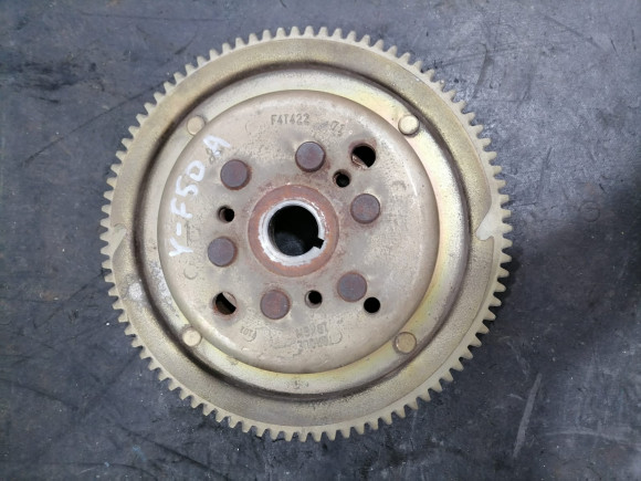 б/у Yamaha F50A маховик 62Y-85550-01-00 б/у Yamaha F50A маховик 62Y-85550-01-00