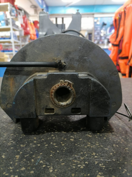 б/у Yamaha F40-60 кронштейн 6C5-43311, 69W-42510, 6C5-44551 б/у Yamaha F40-60 кронштейн 6C5-43311, 69W-42510, 6C5-44551