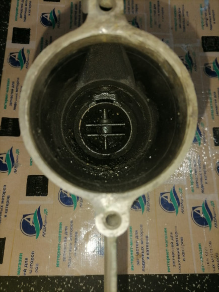 б/у Yamaha F50-60 корпус редуктора 69W-45301-00-4D б/у Yamaha F50-60 корпус редуктора 69W-45301-00-4D