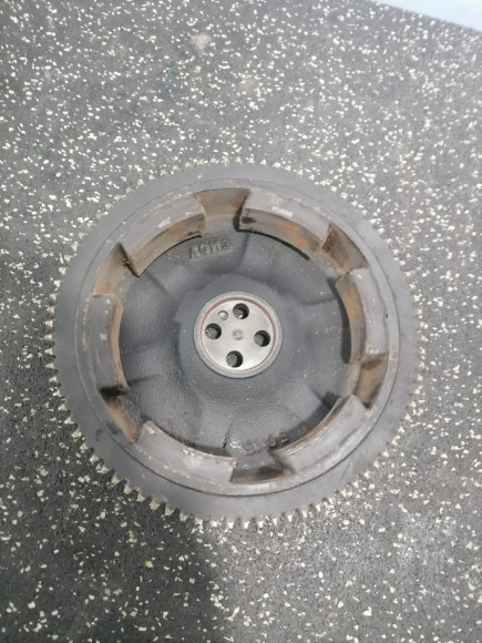 б/у Honda 35-50 маховик 31100-ZV5-680ZA б/у Honda 35-50 маховик 31100-ZV5-680ZA