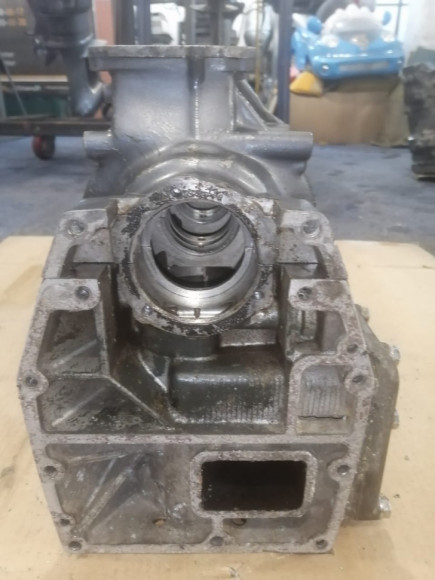 б/у Yamaha 90 блок цилиндров 6H1-15100-01-94 б/у Yamaha 90 блок цилиндров 6H1-15100-01-94
