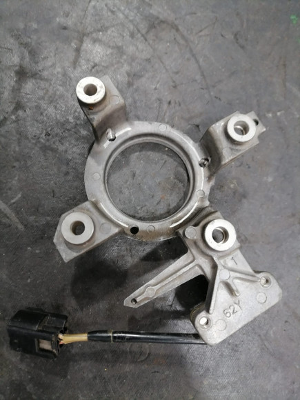 б/у Yamaha F50A основание с катушкой в сборе 62Y-85580-00-00, 62Y-85561-00-94 б/у Yamaha F50A основание с катушкой в сборе 62Y-85580-00-00, 62Y-85561-00-94