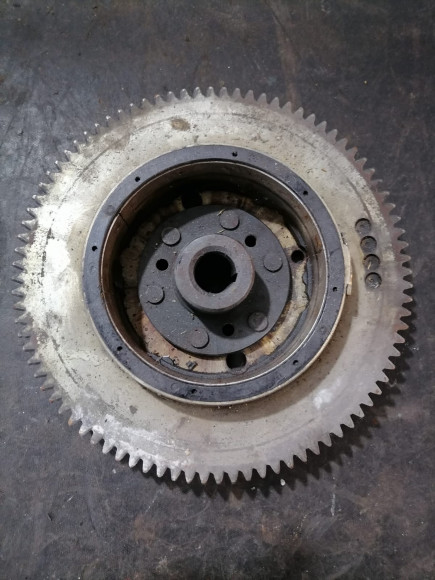 б/у Yamaha 40-50 маховик 63D-85550-00-00