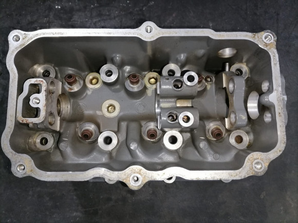 б/у Honda BF25-30 головка цилиндра 12210-ZV7-010ZA б/у Honda BF25-30 головка цилиндра 12210-ZV7-010ZA