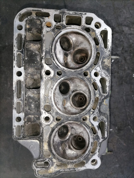 б/у Honda BF25-30 головка цилиндра 12210-ZV7-010ZA б/у Honda BF25-30 головка цилиндра 12210-ZV7-010ZA