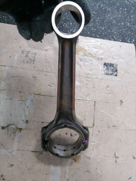 б/у Yamaha 225-250 шатун 61A-11650-00-00 б/у Yamaha 225-250 шатун 61A-11650-00-00