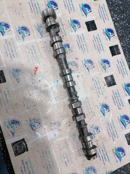 б/у Yamaha F80-100 распределительный вал 2 67F-12181-00-00 б/у Yamaha F80-100 распределительный вал 2 67F-12181-00-00