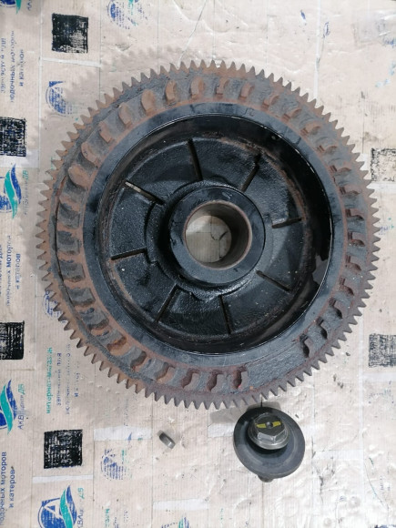 б/у Suzuki DF115-140 маховик 32102-92J00-000