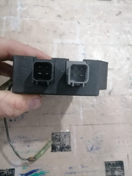 б/у Yamaha 75-85 коммутатор 688-85540-00-00 б/у Yamaha 75-85 коммутатор 688-85540-00-00