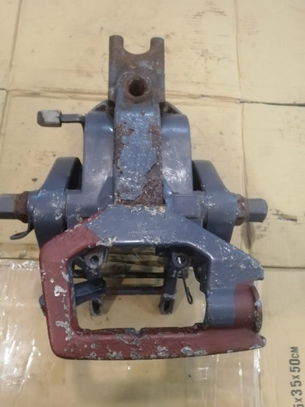 б/у Yamaha 40 ось,поворотный кронштейн в сборе 6J8-43311-04-EJ,6H4-42510-11-EJ