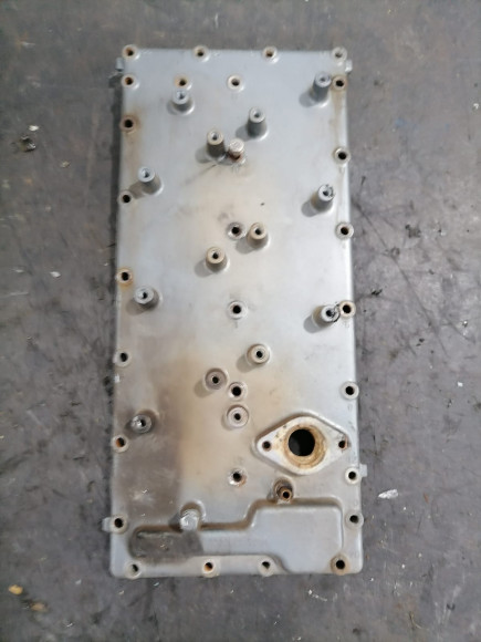 б/у Yamaha 150-225 крышка выхлопа 6R3-41113-00-9M б/у Yamaha 150-225 крышка выхлопа 6R3-41113-00-9M