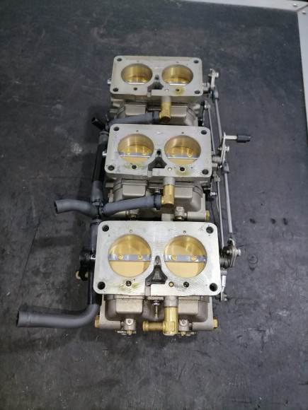 б/у Yamaha 175 карбюраторы в сборе 6R3-14301-01-00,6R3-14302-01-00,6R3-14303-01-00 Диффузор 24