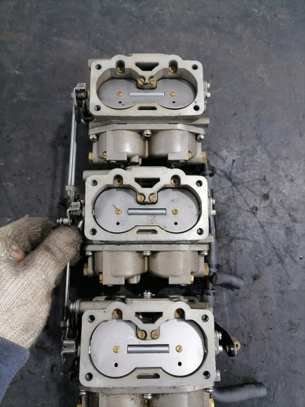 б/у Yamaha 175 карбюраторы в сборе 6R3-14301-01-00,6R3-14302-01-00,6R3-14303-01-00 Диффузор 24
