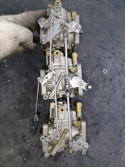 б/у Yamaha 175 карбюраторы в сборе 6R3-14301-01-00,6R3-14302-01-00,6R3-14303-01-00 Диффузор 24