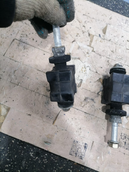 б/у Honda 25-50 демпфер нижний  50155-ZV5-000