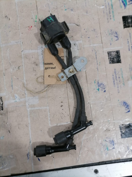 б/у Honda 75-90 высоковольтная катушка 30500-ZW1-004 б/у Honda 75-90 высоковольтная катушка 30500-ZW1-004