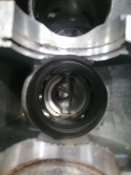 б/у Yamaha 6-8 блок цилиндров 6G1-15100-00-94