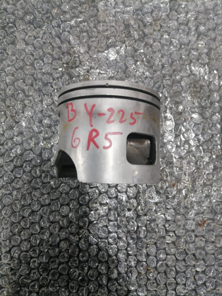 б/у Yamaha 115-225 поршень 6R5-11631-11-93 S