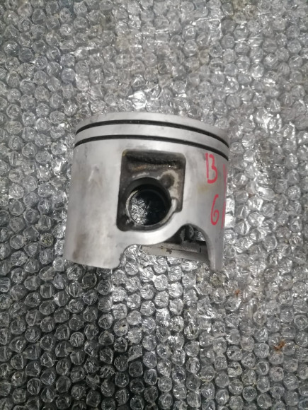 б/у Yamaha 115-225 поршень 6R5-11631-11-93 S