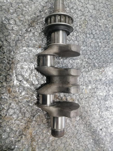 б/у Yamaha F8-9.9 коленчатый вал 6G8-11411-04-00