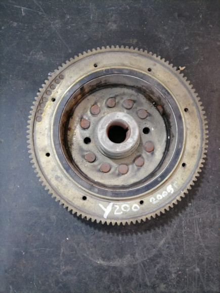 б/у Yamaha F200-225 маховик 69J-81450-10-00 б/у Yamaha F200-225 маховик 69J-81450-10-00