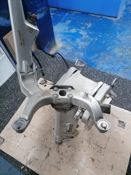 б/у Honda 8 поворотный кронштейн в сборе 50101-881-840ZA,50200-881-840ZA,