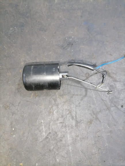 б/у Yamaha 150-225 соленоид 6G5-86110-01-00