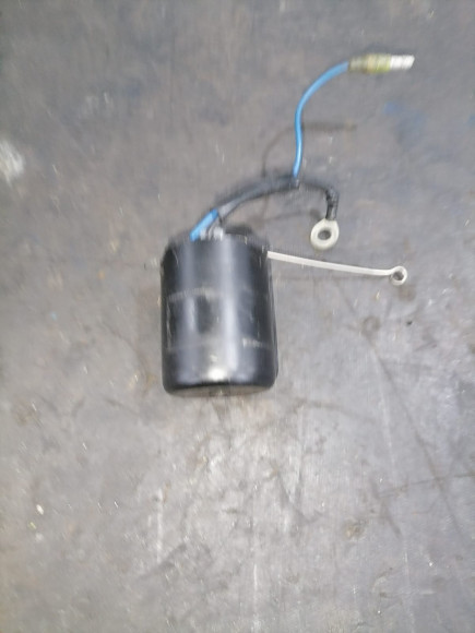 б/у Yamaha 150-225 соленоид 6G5-86110-01-00