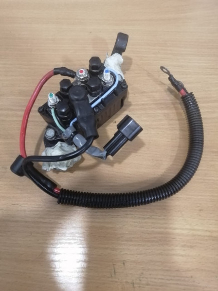б/у Yamaha F25A  реле гидроподъема  61A-81950-00-00